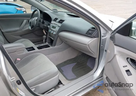 2009 Toyota Camry Le z USA, uszkodzony, nr VIN 4T1BE46K79U278826